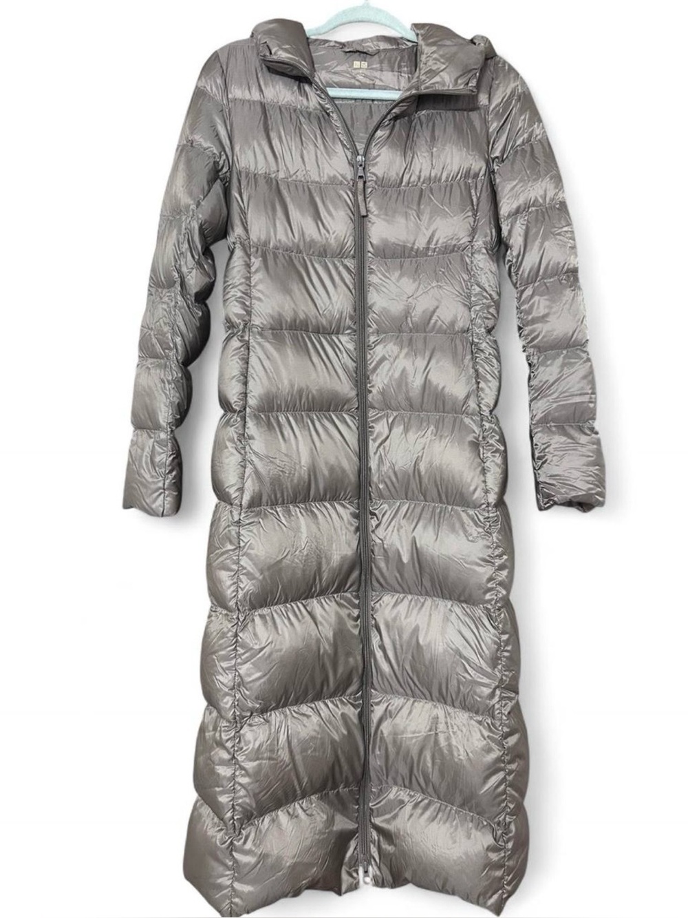 Uniqlo Women’s Long Puffer Coat Gray Taupe Quilted Full Zip Winter Jacket Small